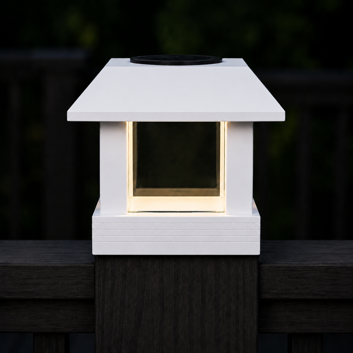 Classic Square 4.5-Inch Solar Post Cap Light – White
