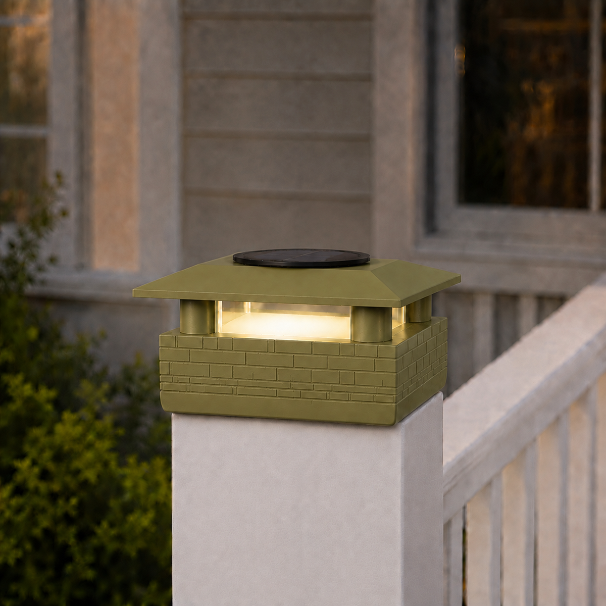 Round Column 4.5-Inch Low-Profile Roof Solar Post Cap Mood Light – Natural Green