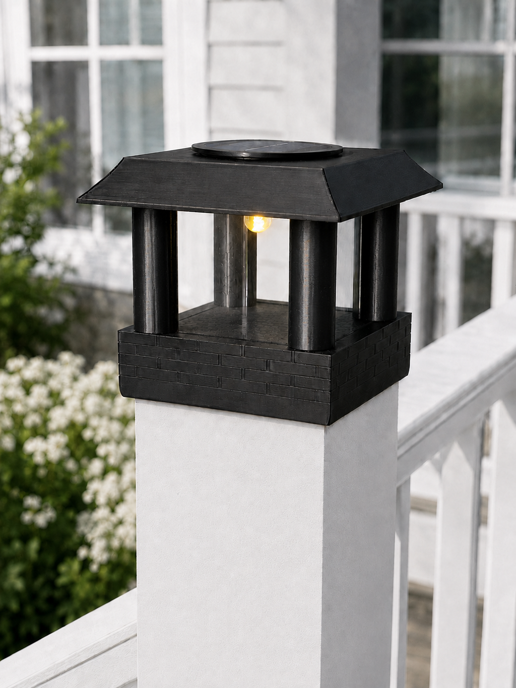 Round Column 4.5-Inch Low-Profile Roof Solar Post Cap Light – Black