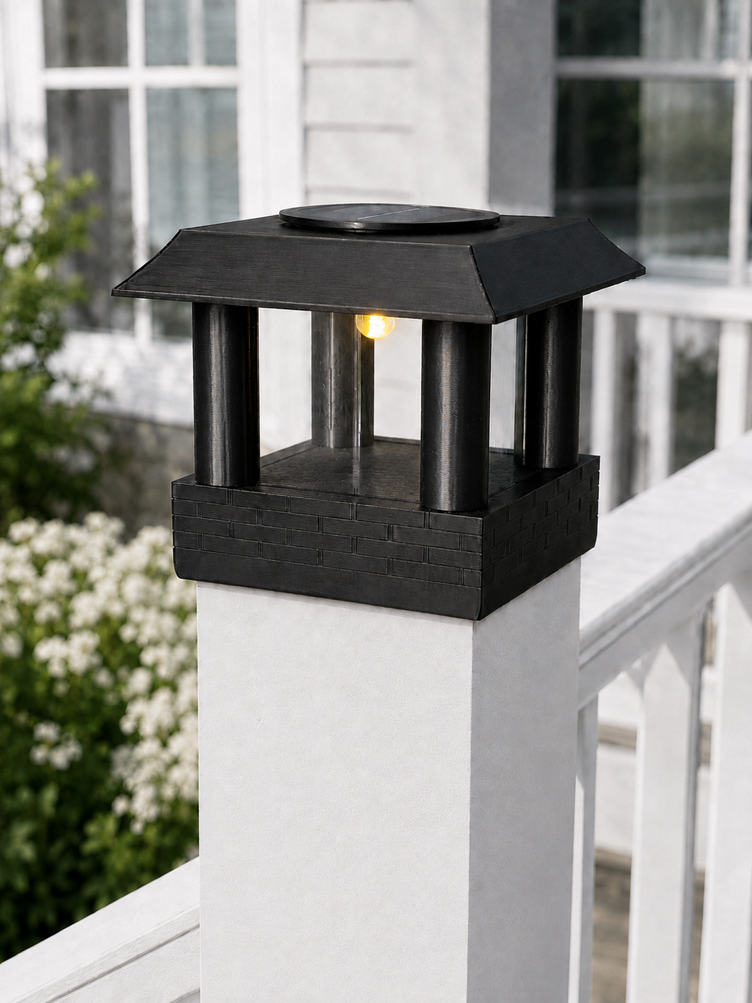 Round Column 4.5-Inch Low-Profile Roof Solar Post Cap Light – Black
