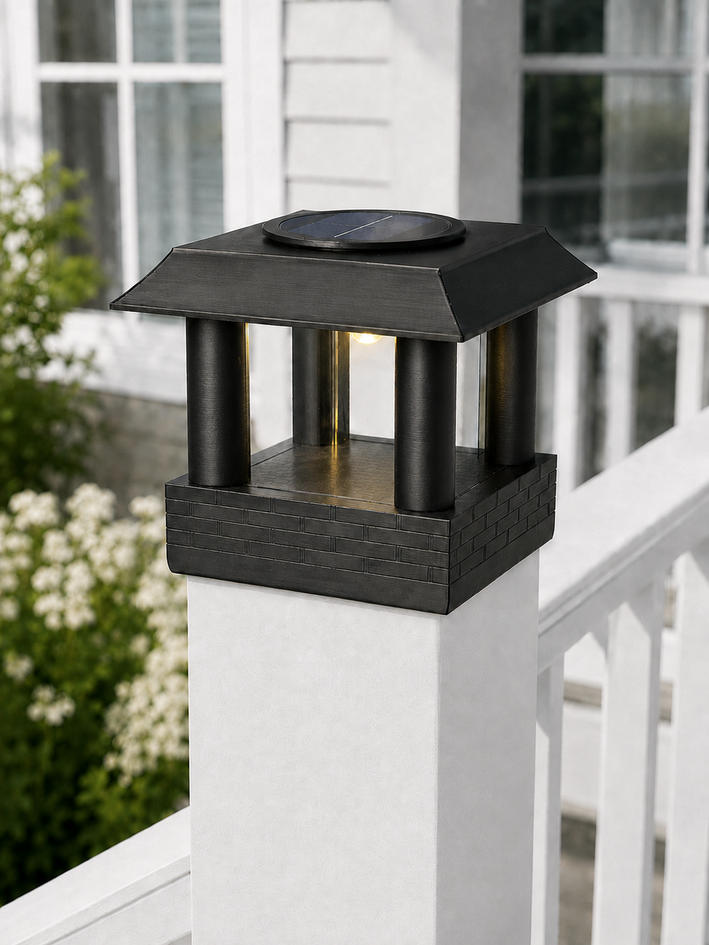 Round Column 4.5-Inch Low-Profile Roof Solar Post Cap Light – Black