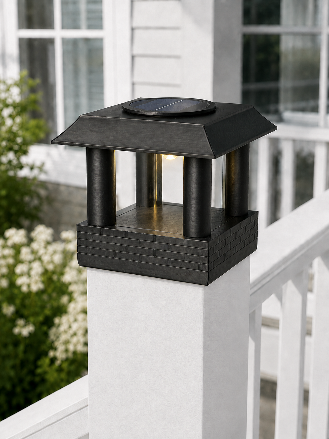 Round Column 4.5-Inch Low-Profile Roof Solar Post Cap Light – Black