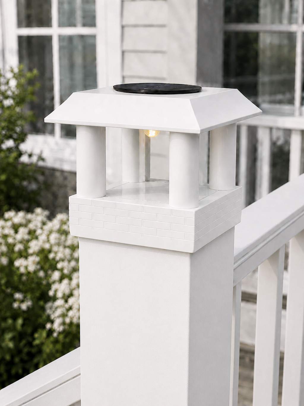 Round Column 4.5-Inch Low-Profile Roof Solar Post Cap Light – White