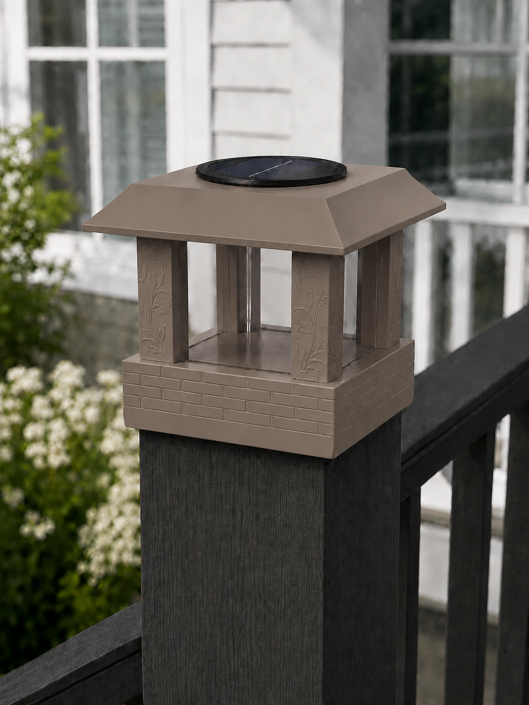 Square Leaf 4.5-Inch Low-Profile Roof Solar Post Cap Light – Olive Brown