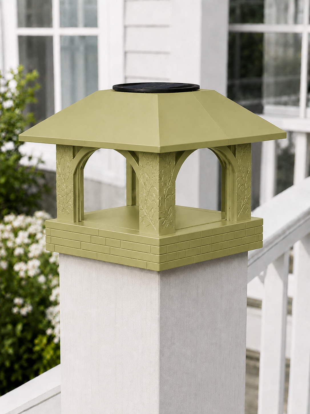 Arched Leaf Column 4.5-Inch High-Profile Roof Solar Post Cap Light – Natural Green