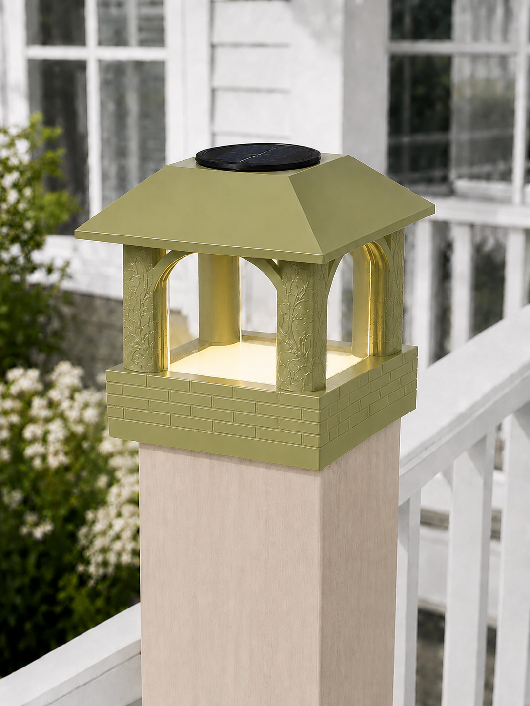 Arched Leaf Column 4.5-Inch High-Profile Roof Solar Post Cap Light – Natural Green
