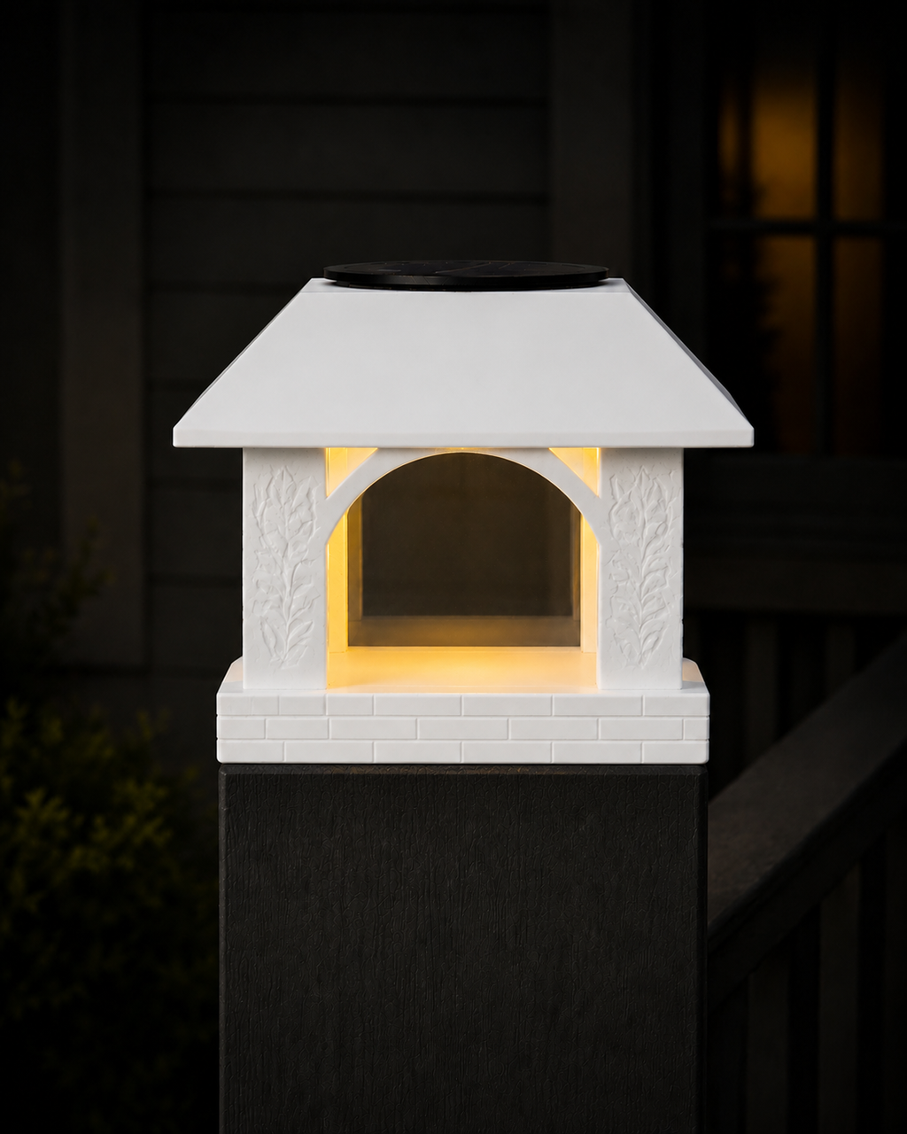 Arched Leaf Column 4.5-Inch High-Profile Roof Solar Post Cap Light – White