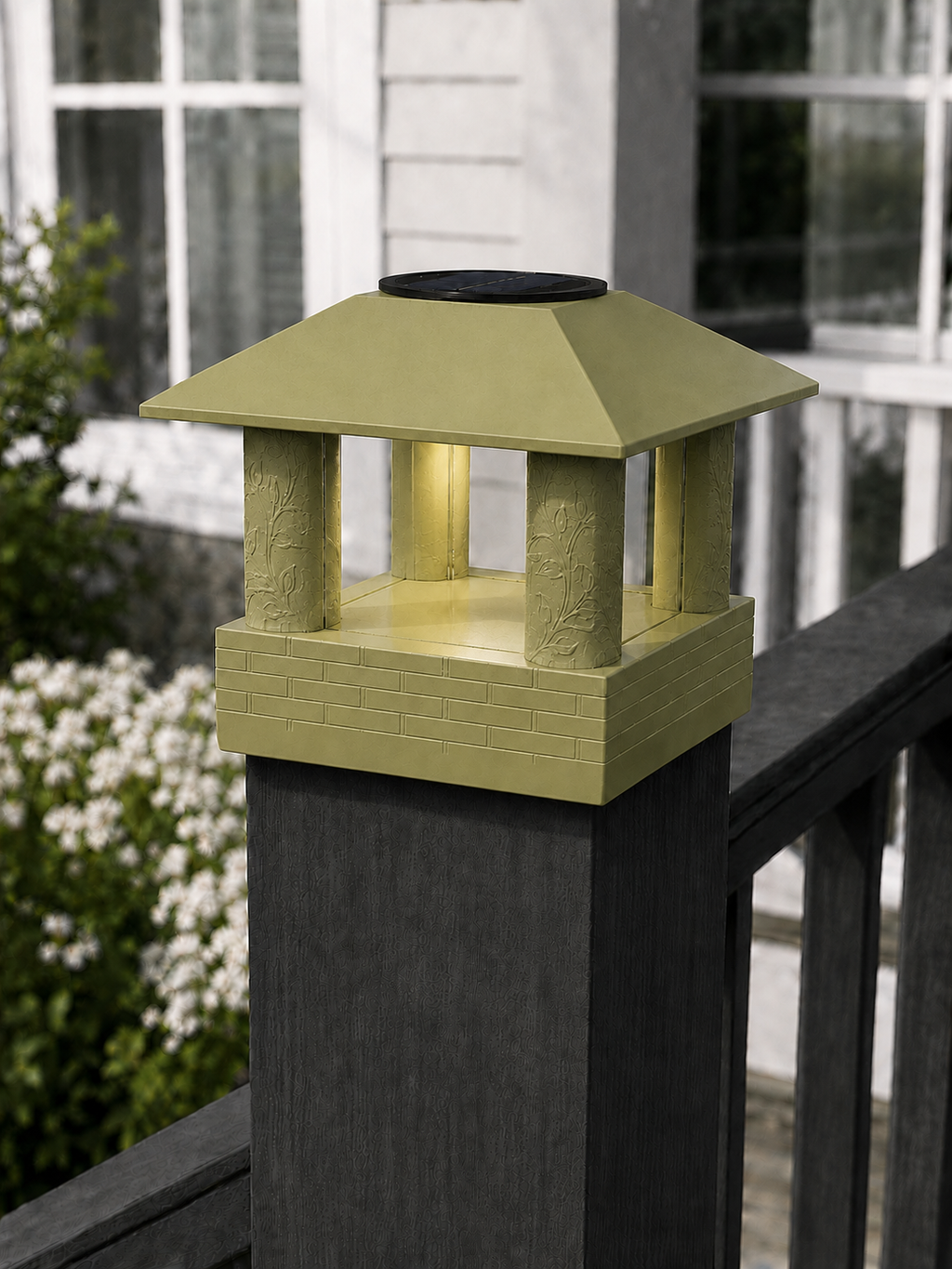 Round Leaf Column 4.5-Inch High-Profile Roof Solar Post Cap Light – Natural Green