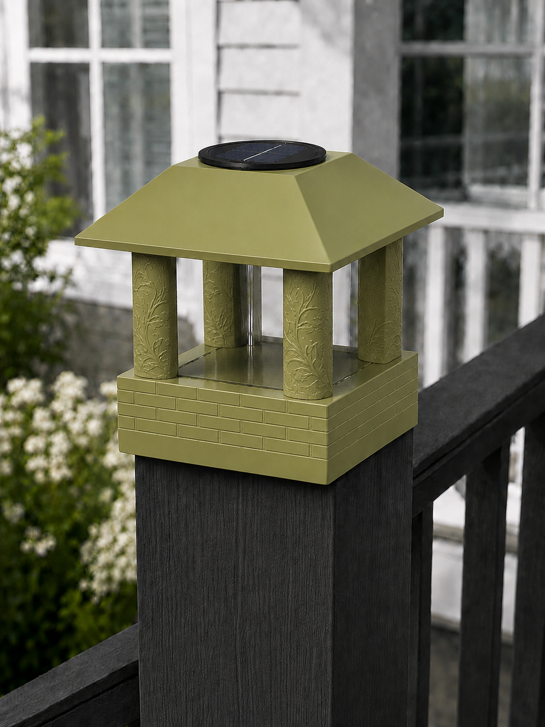 Round Leaf Column 4.5-Inch High-Profile Roof Solar Post Cap Light – Natural Green