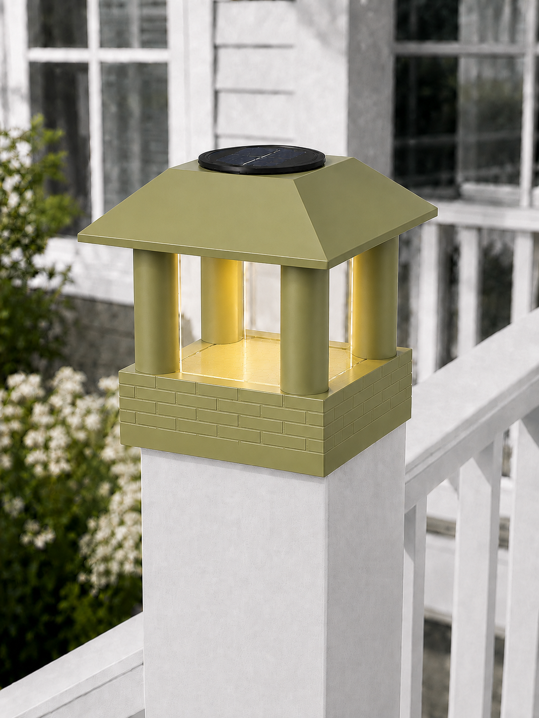 Round Smooth Column 4.5-Inch High-Profile Roof Solar Post Cap Light – Natural Green