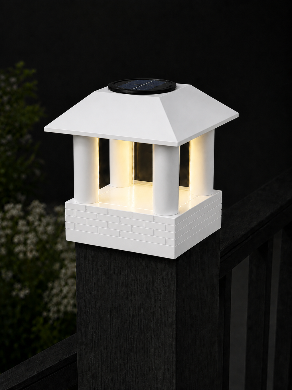 Round Smooth Column 4.5-Inch High-Profile Roof Solar Post Cap Light – White