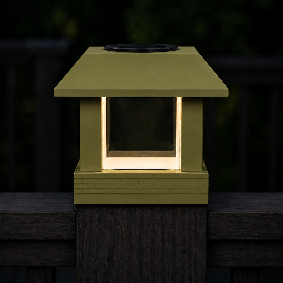 Classic Square 4.5-Inch Solar Post Cap Light – Natural Green