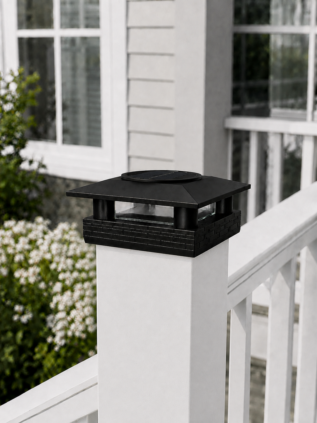Round Column 4.5-Inch Low-Profile Roof Solar Post Cap Mood Light – Black