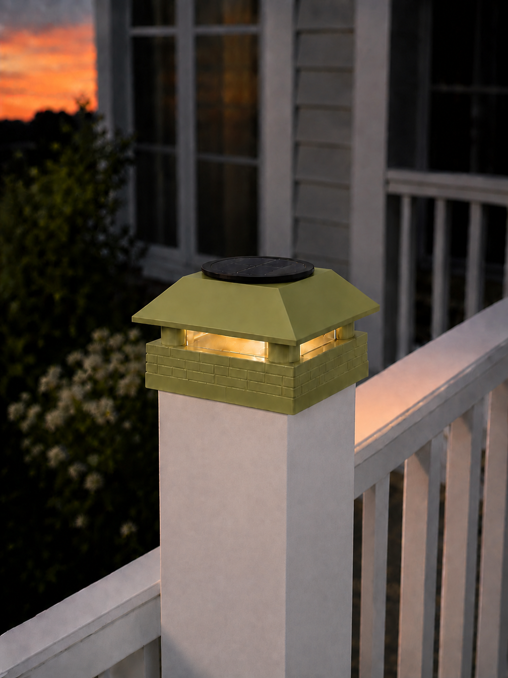 Round Column 4.5-Inch High-Profile Roof Solar Post Cap Mood Light – Natural Green