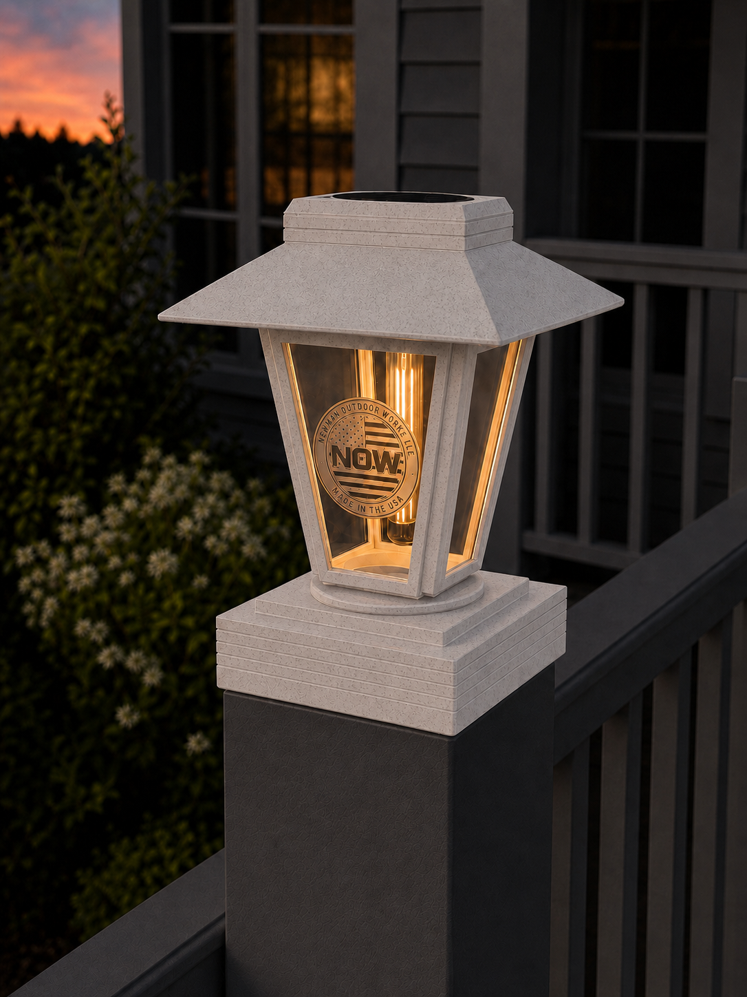 Lantern Engraved Glass 4-Inch Edison Bulb 4.5-Inch Solar Post Cap Light – Marble