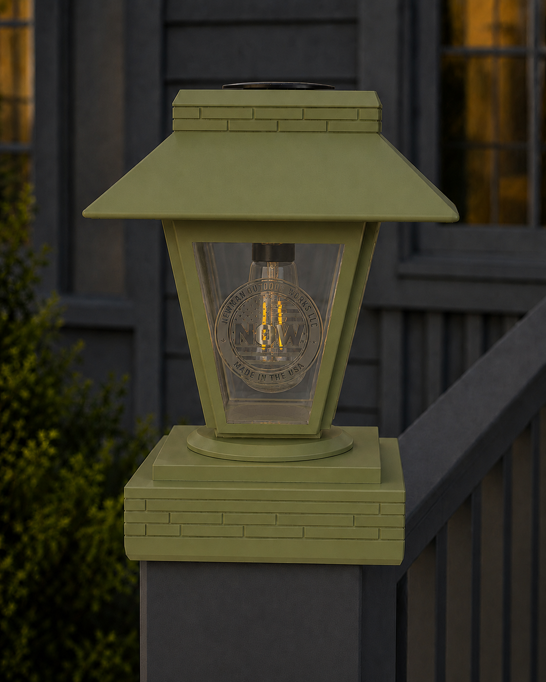 Lantern Engraved Glass 4-Inch Edison Bulb 4.5-Inch Solar Post Cap Light – Natural Green
