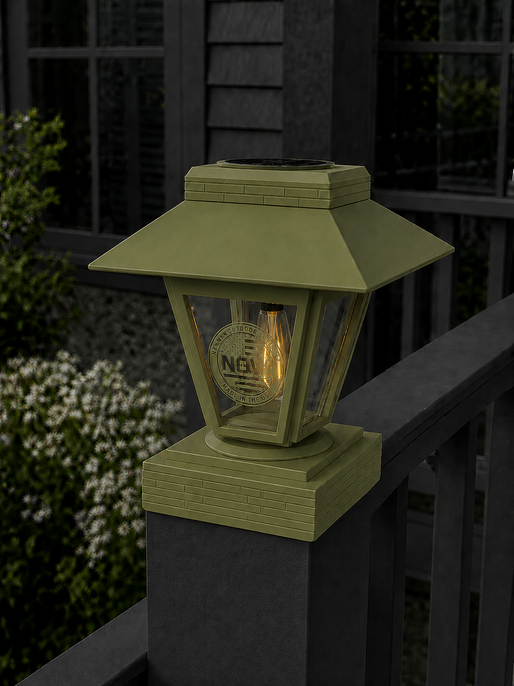 Lantern Engraved Glass 4-Inch Edison Bulb 4.5-Inch Solar Post Cap Light – Natural Green