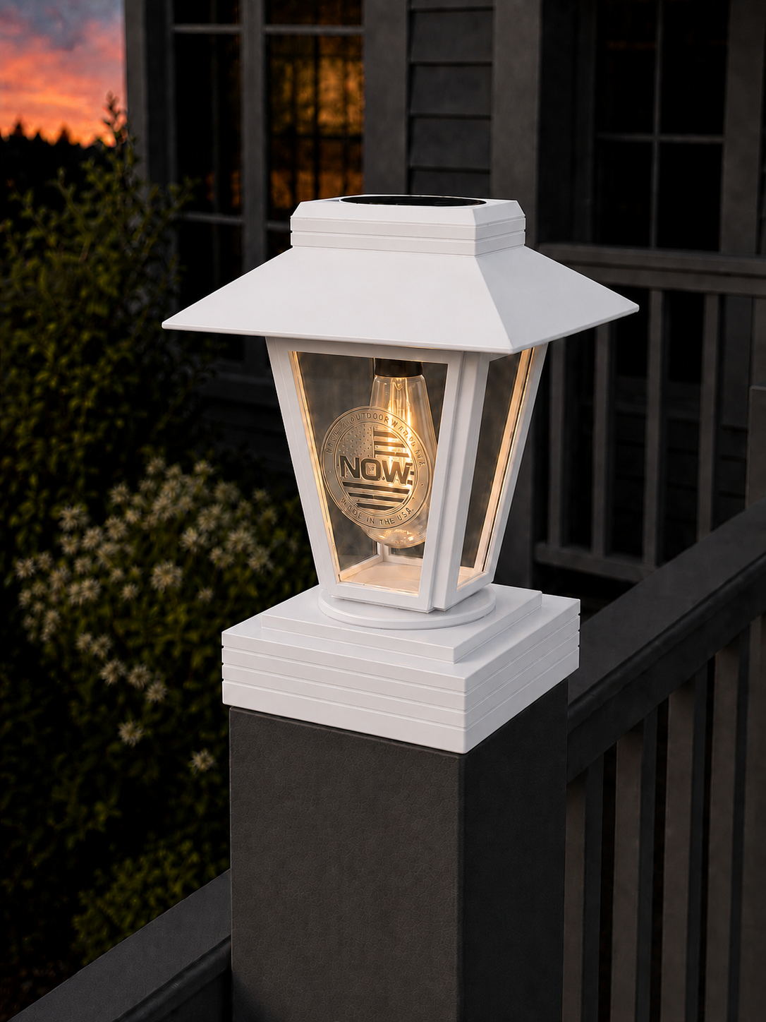 Lantern Engraved Glass 4-Inch Edison Bulb 4.5-Inch Solar Post Cap Light – White