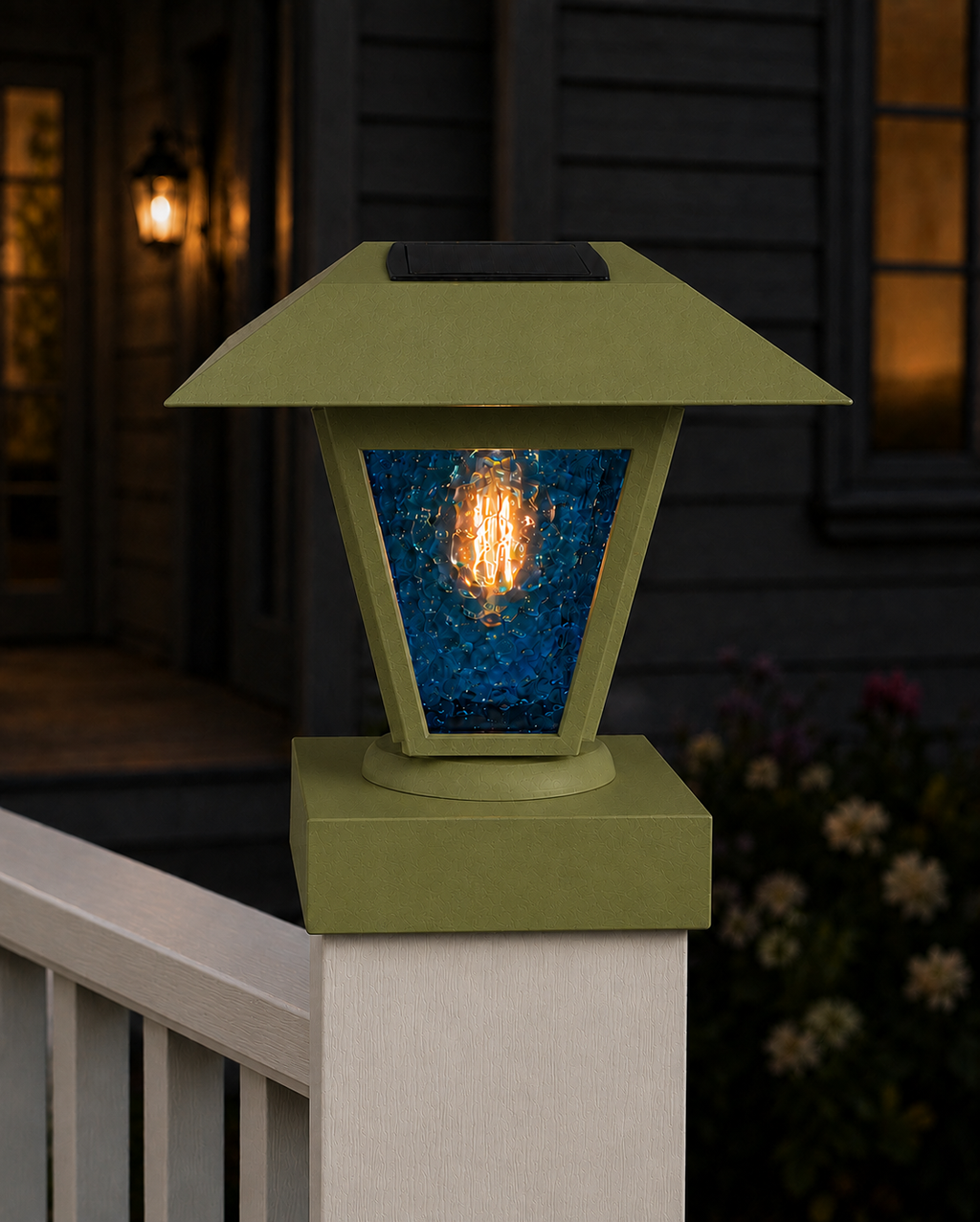 Lantern in Blue Glass 3-Inch Edison Bulb 4.5-Inch Solar Post Cap Light – Natural Green