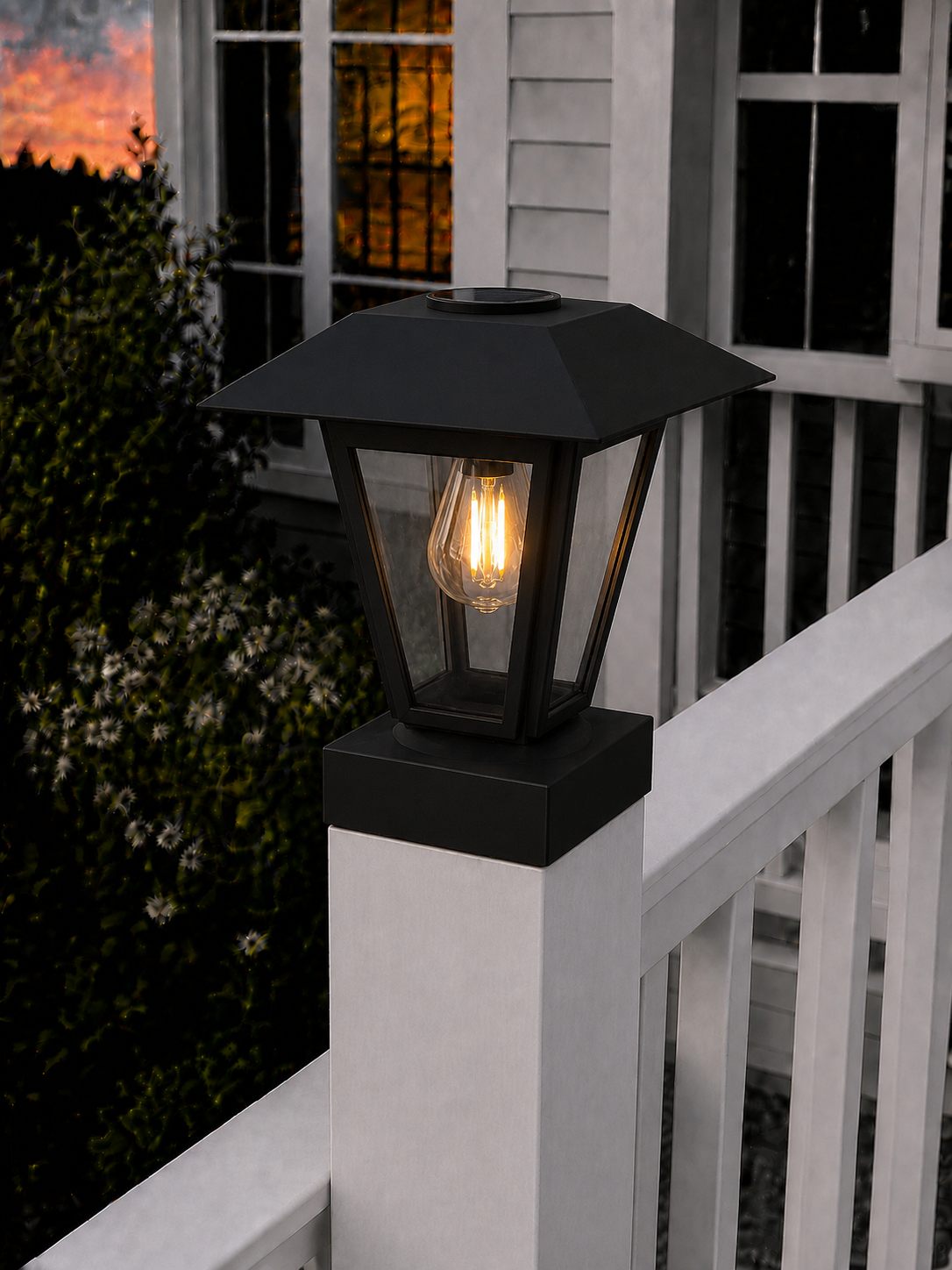 Lantern with 3-Inch Edison Bulb 4.5-Inch Solar Post Cap Light – Black
