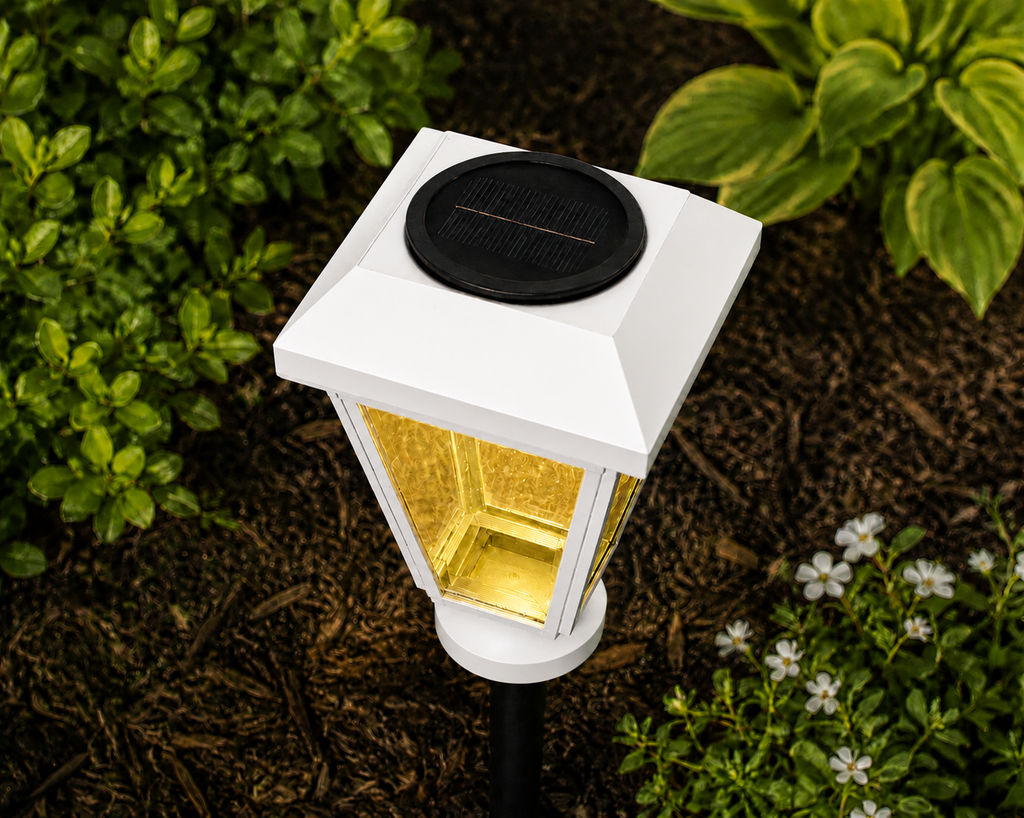 Lantern with Clear Glass LED Bulb Solar Landscape Light – White
