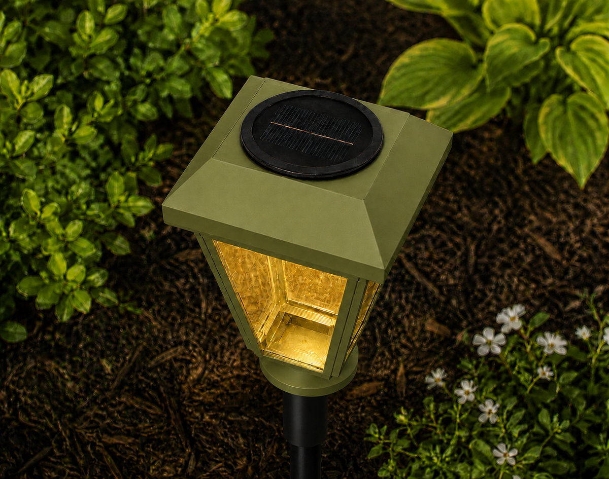 Green Lantern with 6-Inch Riser & Clear Glass LED Bulb for Landscape Lighting