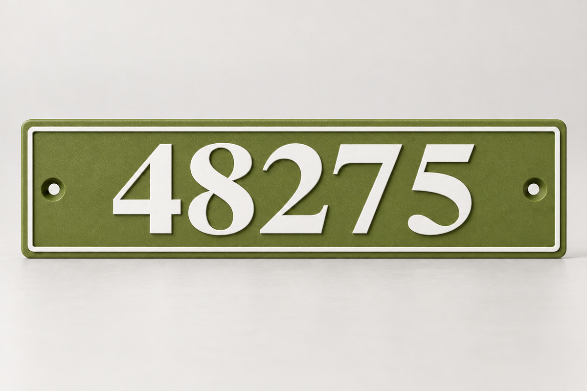 HShorizontal-gw personalized horizontal house and mailbox number sign in green / white, sample number 48275, front product view