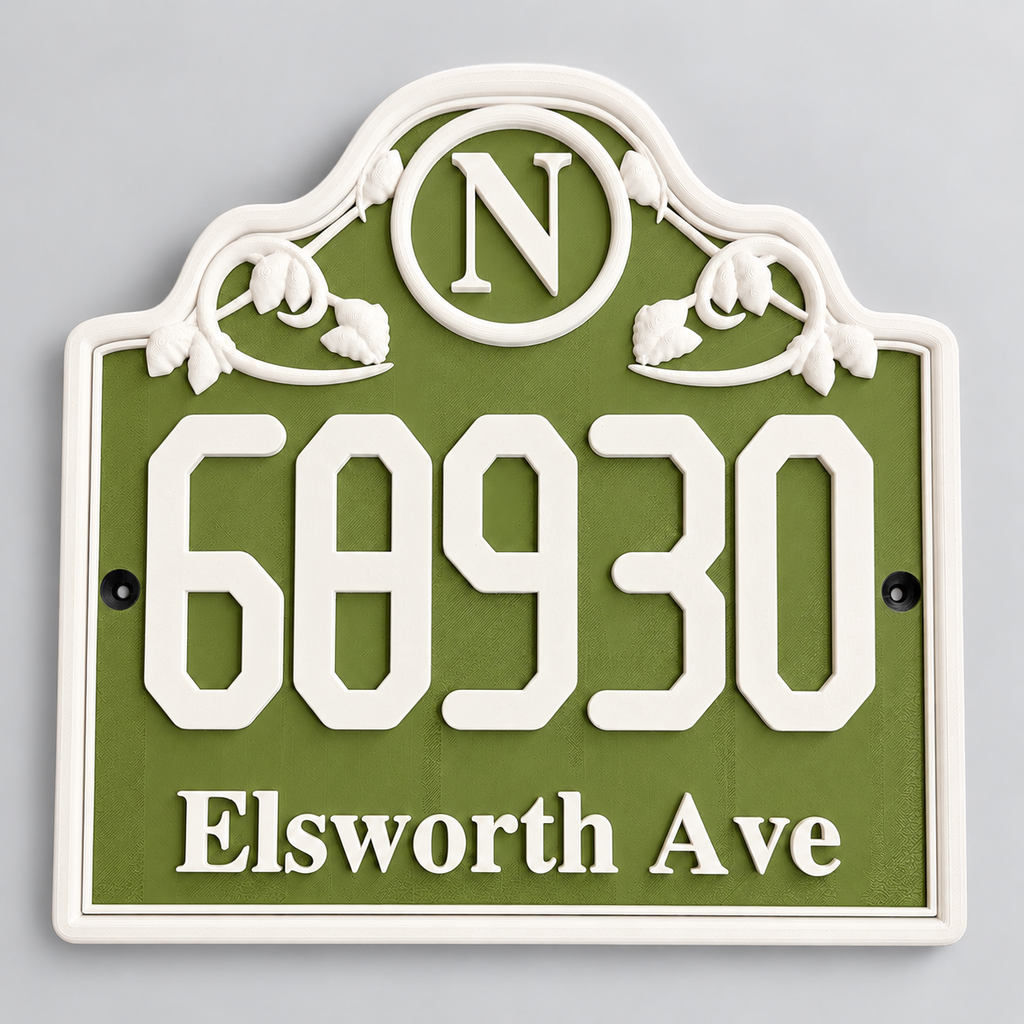 HSornate-gw ornate green house sign with raised white lettering and scrollwork