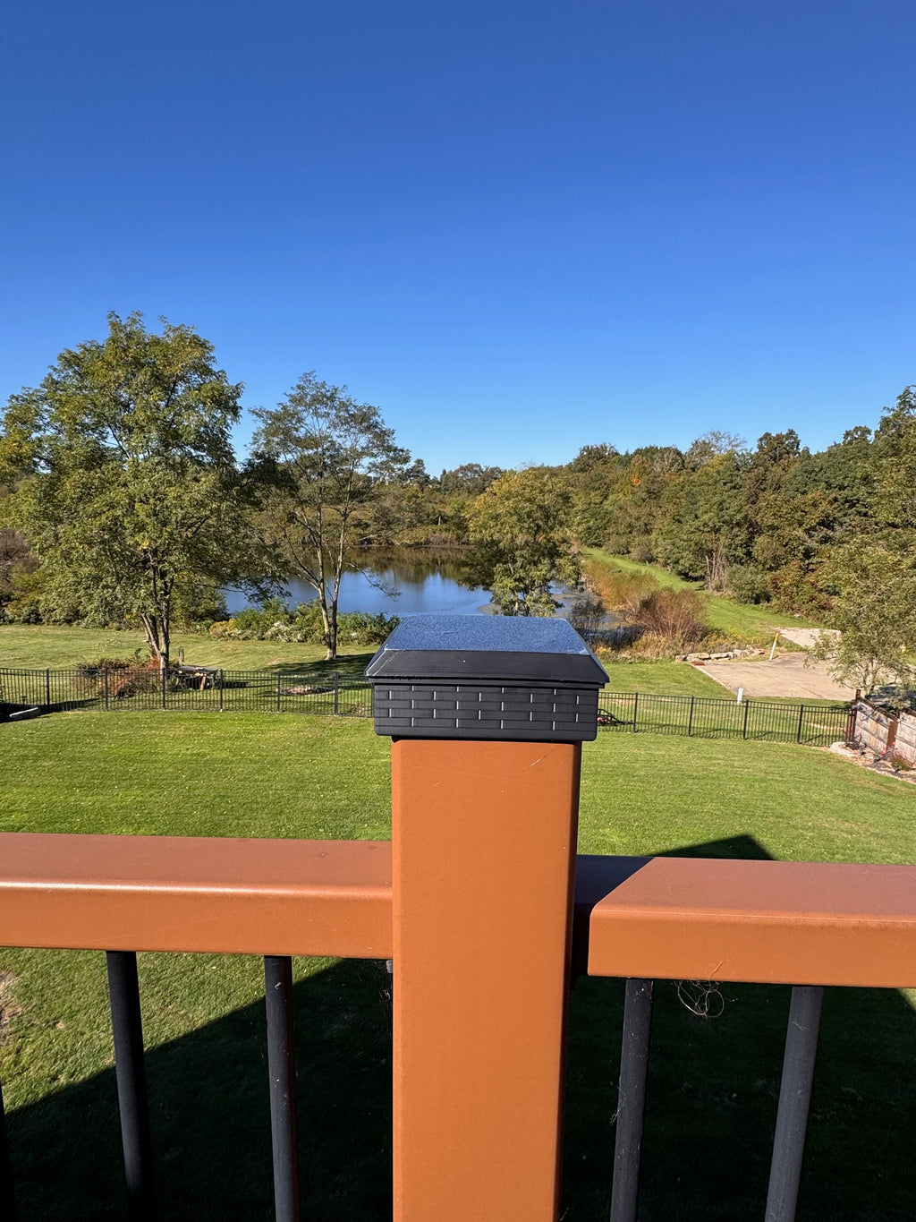 Deck Post Caps & Solar Lights – Black – Fits 4.5″ Posts