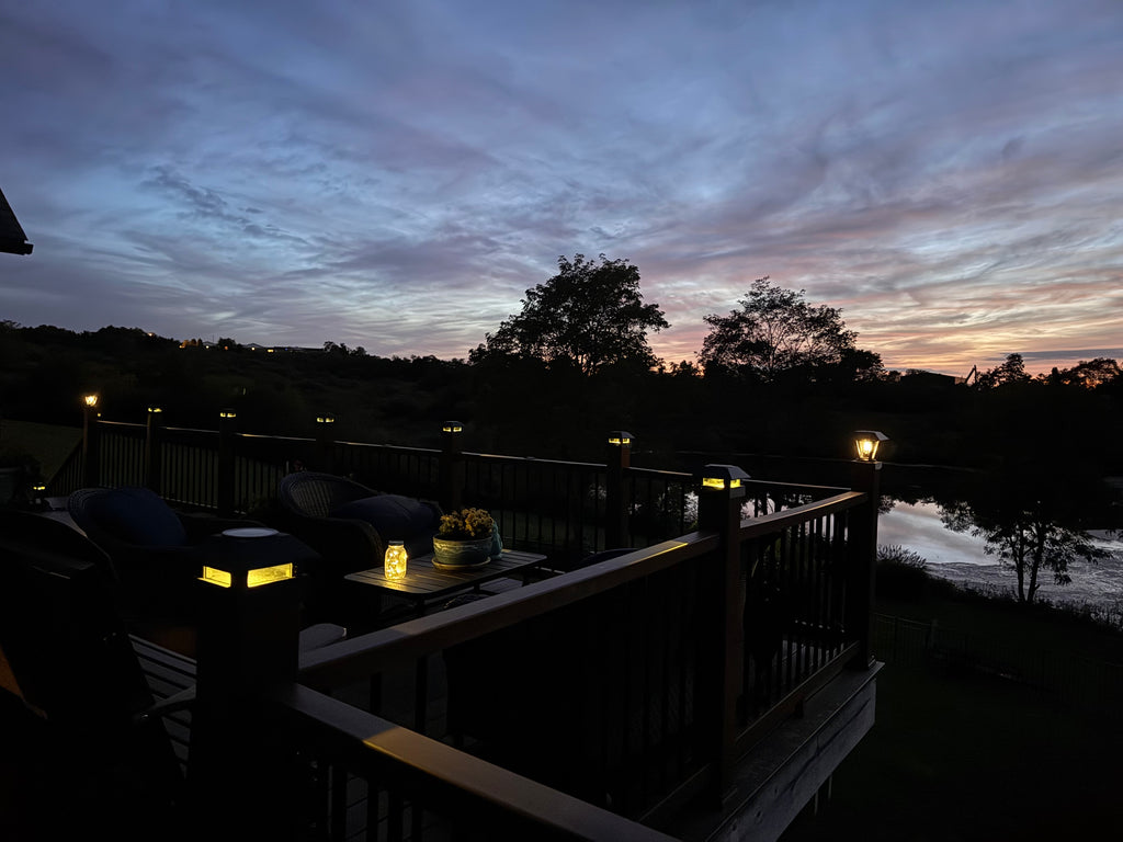 Deck Post Caps & Solar Lights – Black – Fits 4.5″ Posts