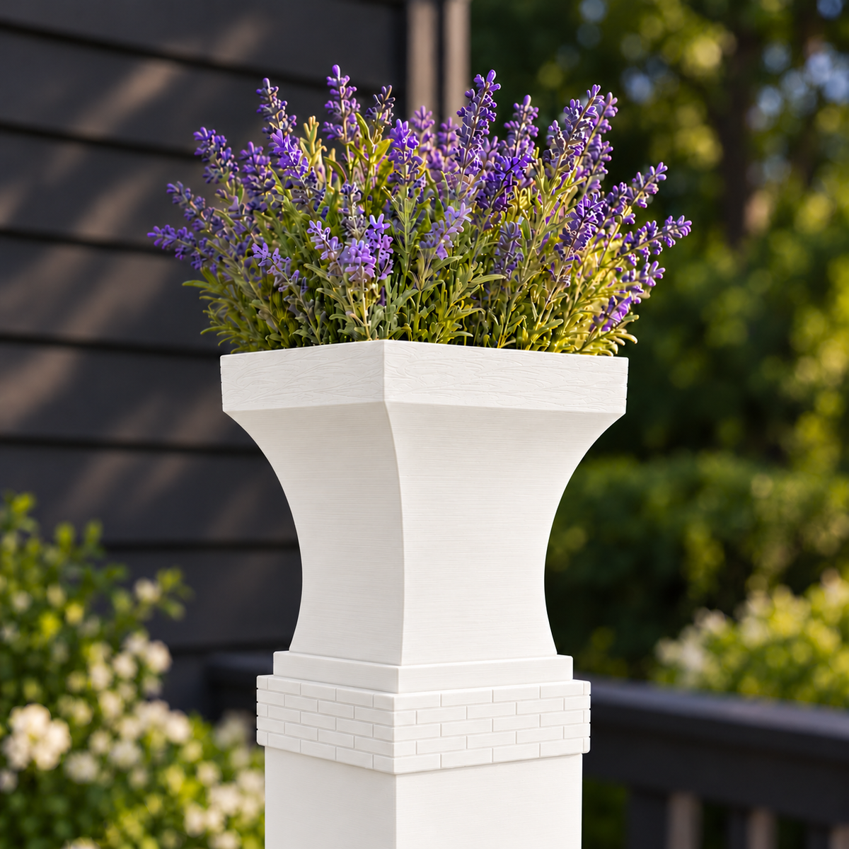 4x4 Post Cap Planter – White – Brick Base