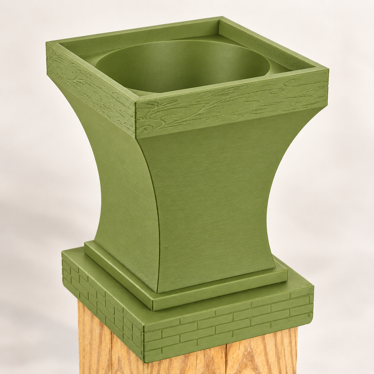 6x6 Post Cap Planter – Natural Green – Brick Base 5.5x5.5 Post Size