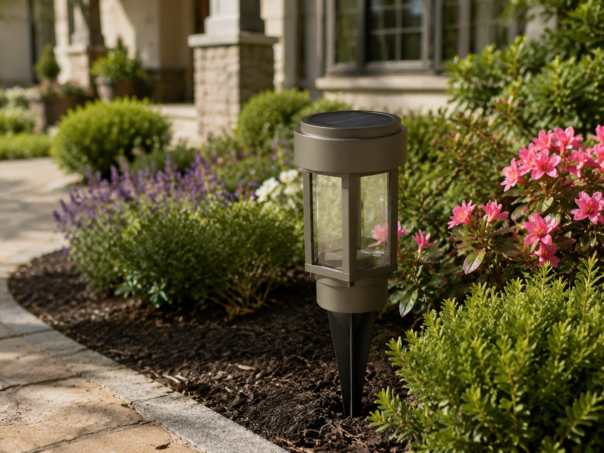 Decorative Clear Glass LED Solar Landscape Light – Olive Brown