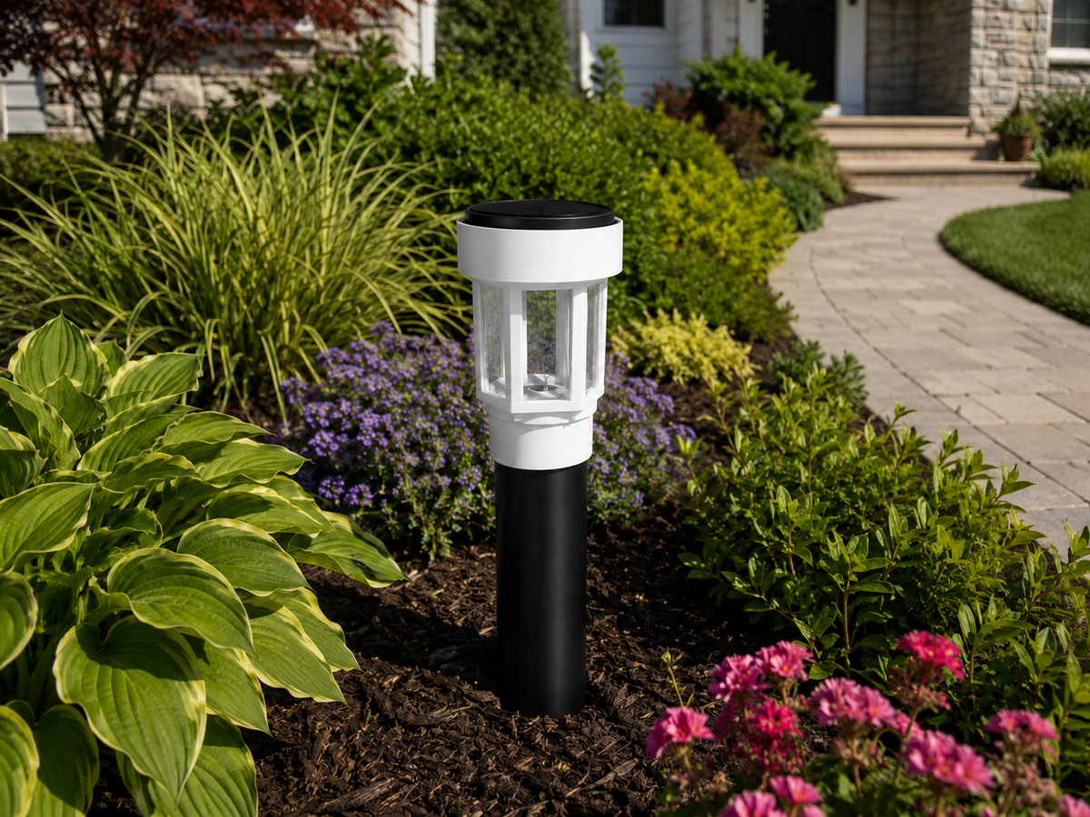 Decorative Clear Glass LED Solar Landscape Light with Riser – White